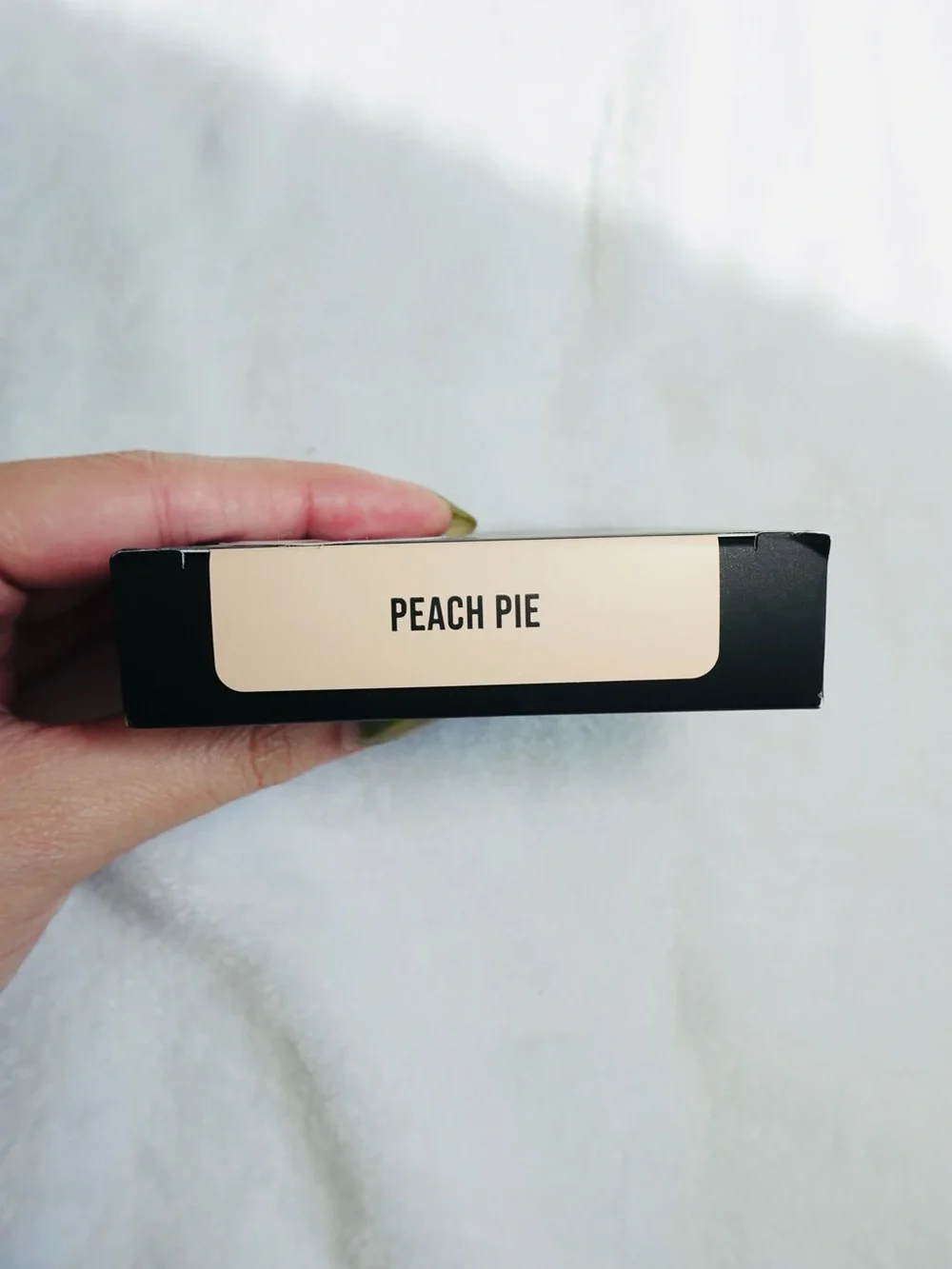 HUDA BEAUTY new box